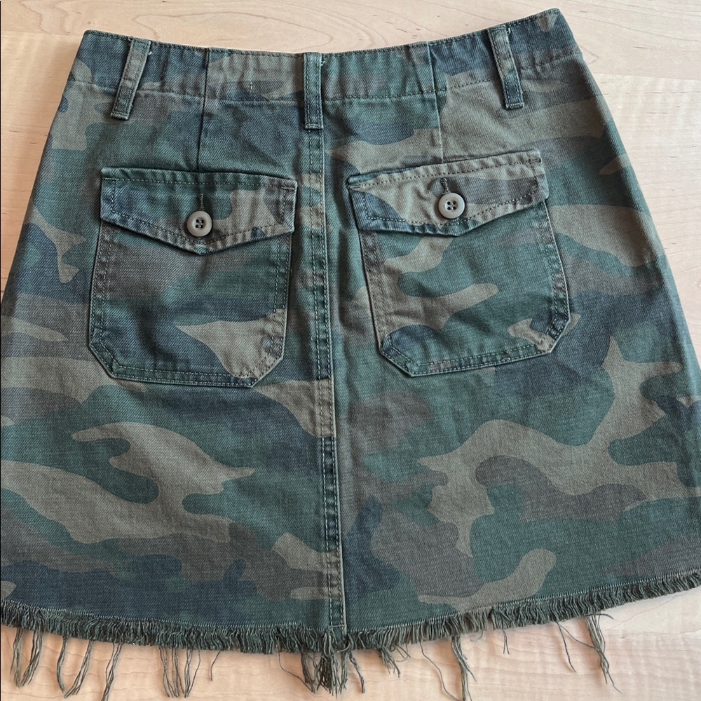 [BLANK NYC] Camouflage Denim Miniskirt - Picture 5 of 9